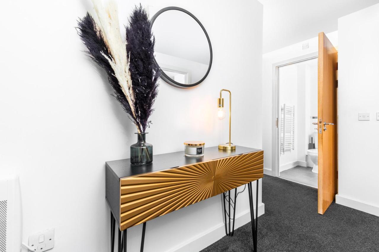 Beautiful Birmingham Central Spacious Apartment-Free Parking, Wifi, Contractors, Hs2, Bullring, Birmingham City Fc Buitenkant foto